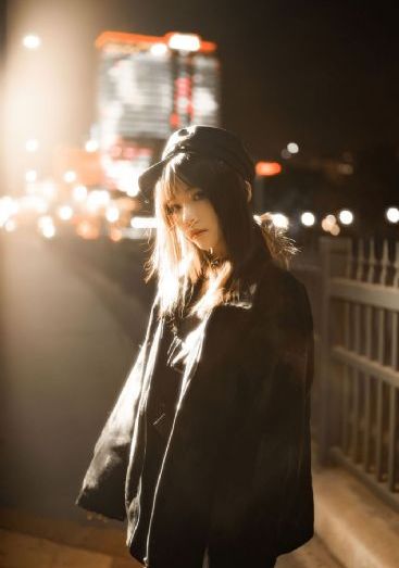 日韩美女亲亲图片_免费追剧在线观看