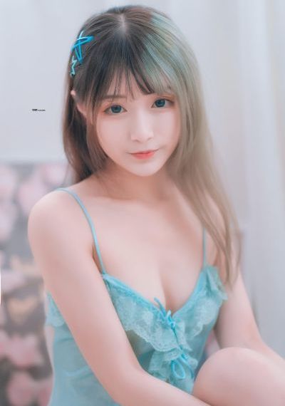 欧美男士风衣加西装_1080P动漫在线观看