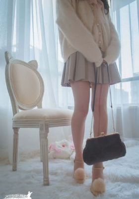 亚洲美女啪啪_青苹果乐园免费高清观看