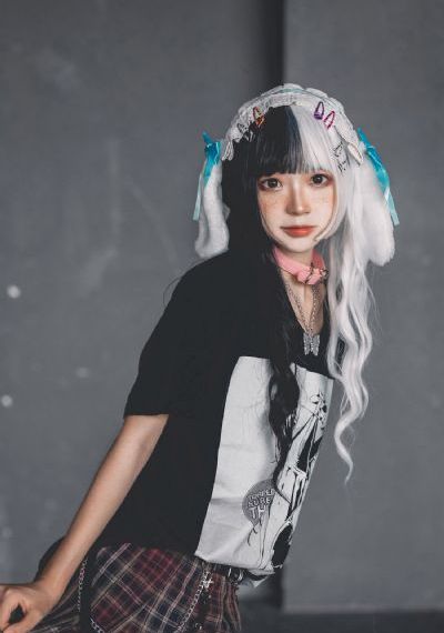 欧美艳星裸体写真_BD英语完整版观看