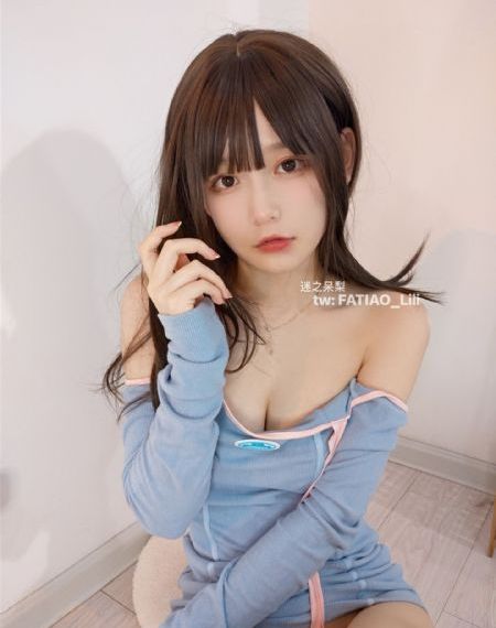 欧美亚洲综合成人专区_蓝光免费观看视频