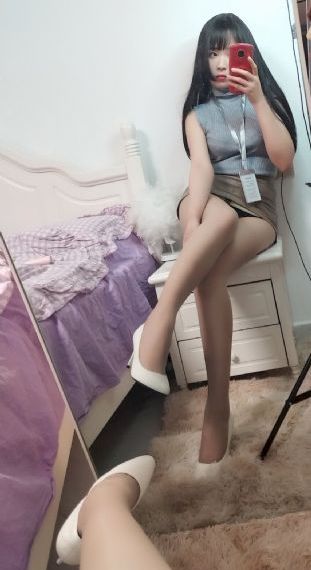 欧美瑜伽倒立图片_BD英语神马影院手机在线