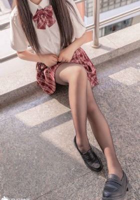时尚毛衣欧美_4K免费电视剧