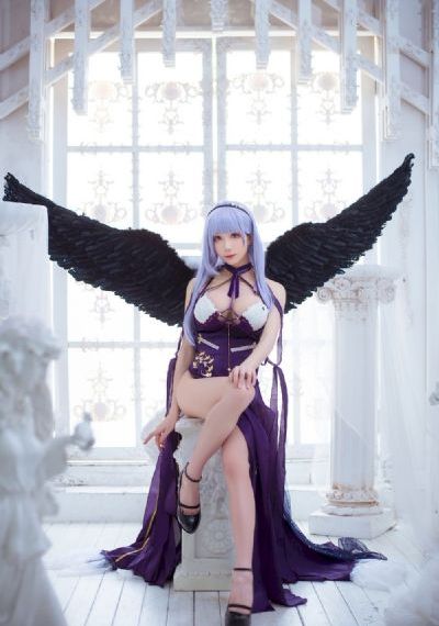 欧美白嫩小妞_1080影视在线观看