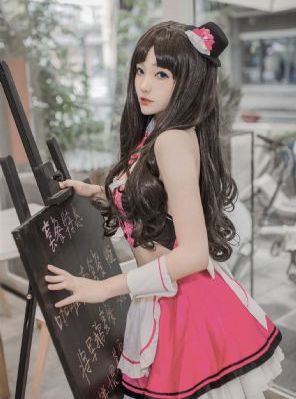 欧美化妆品柜子展示柜_国产剧BD在线观看