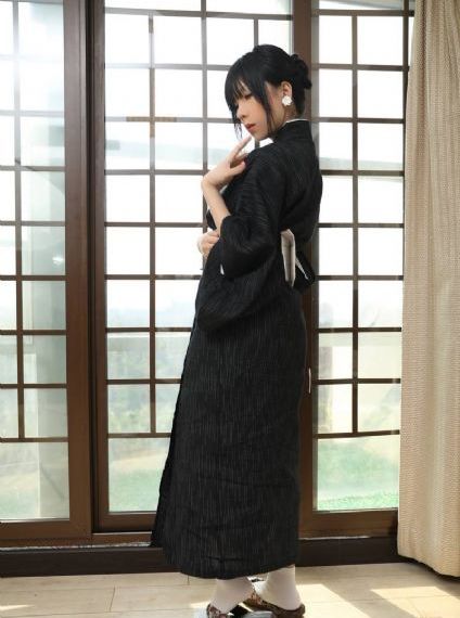 男男接吻欧美_720完整版观看