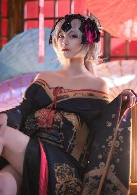 欧美肥熟xxxxx_老版国语字幕